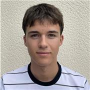 Étudiant dynamique et pédagogue propose des cours allant de la primaire a la préparation du Baccalauréat.